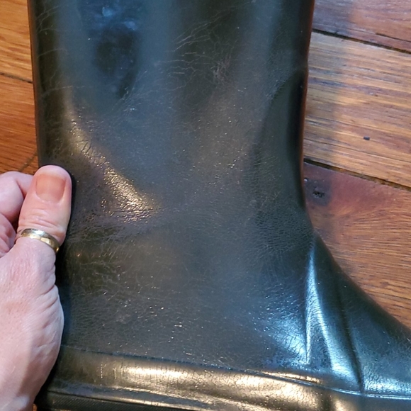 Rain boots - Picture 2 of 4